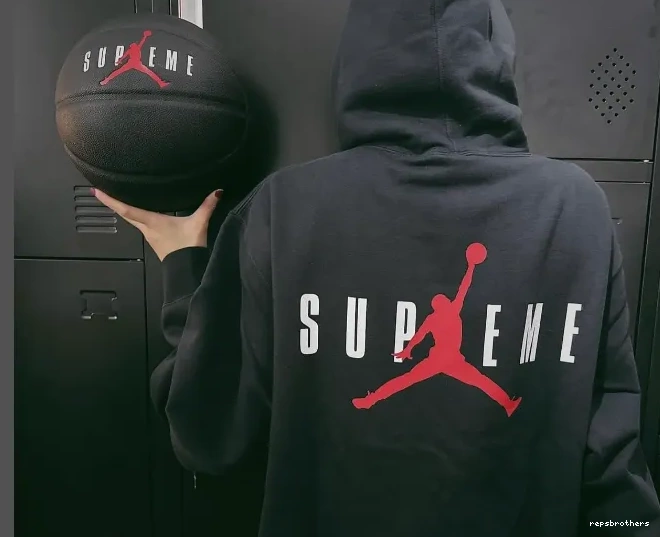 24FW HOODED SWEATSHIRT ¥329 0815